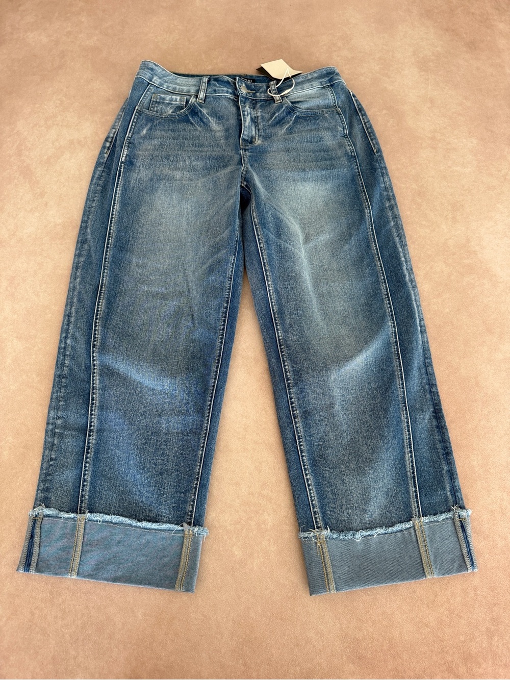 Flamingal Wide Leg Crop Jeans • size large • NWT